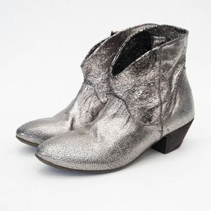 EL____ Metallic Silver Ankle Boots Size 39 / US 8